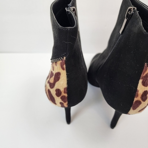 Kelly And Katie Faux Suede Leopard Print Pony Hair 4" Heel Ankle Boot Size 9 1/2 - Picture 6 of 13